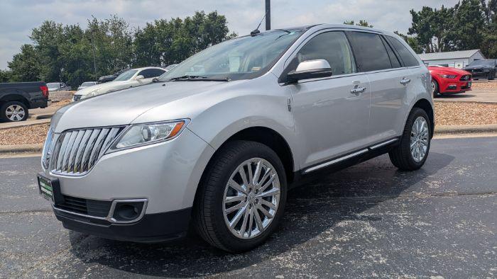 used 2013 Lincoln MKX car, priced at $11,980