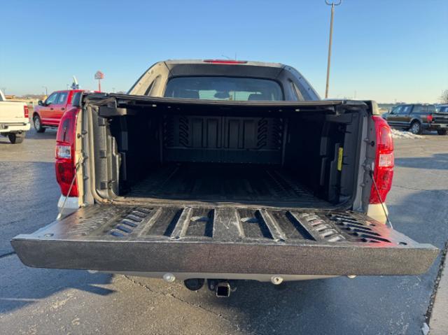 used 2007 Chevrolet Avalanche car, priced at $9,980