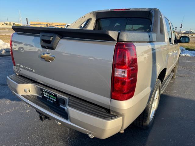 used 2007 Chevrolet Avalanche car, priced at $9,980