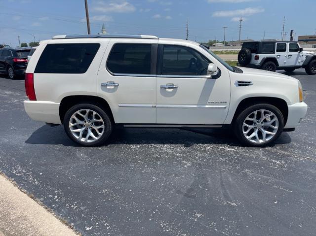 used 2010 Cadillac Escalade car, priced at $12,480