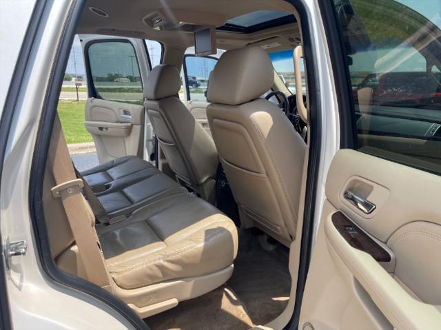 used 2010 Cadillac Escalade car, priced at $12,480