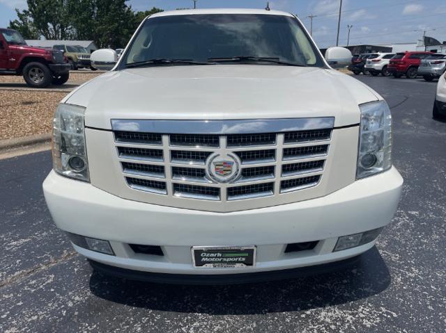 used 2010 Cadillac Escalade car, priced at $12,480