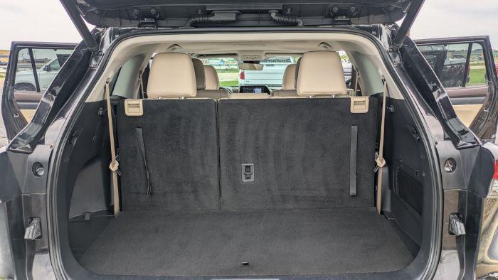 used 2020 Toyota Highlander car, priced at $26,980