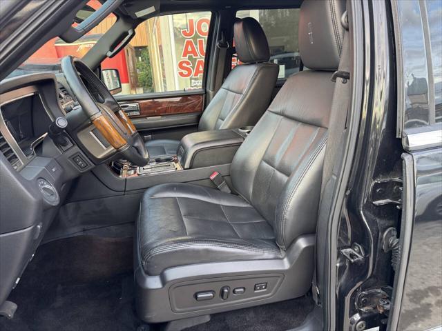 used 2013 Lincoln Navigator car, priced at $8,900