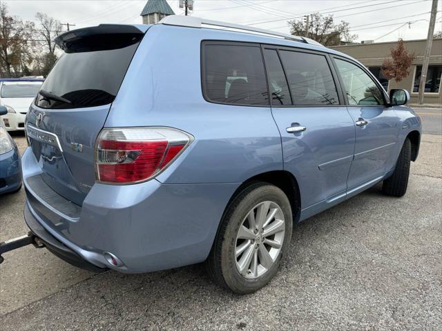 used 2009 Toyota Highlander Hybrid car, priced at $7,900