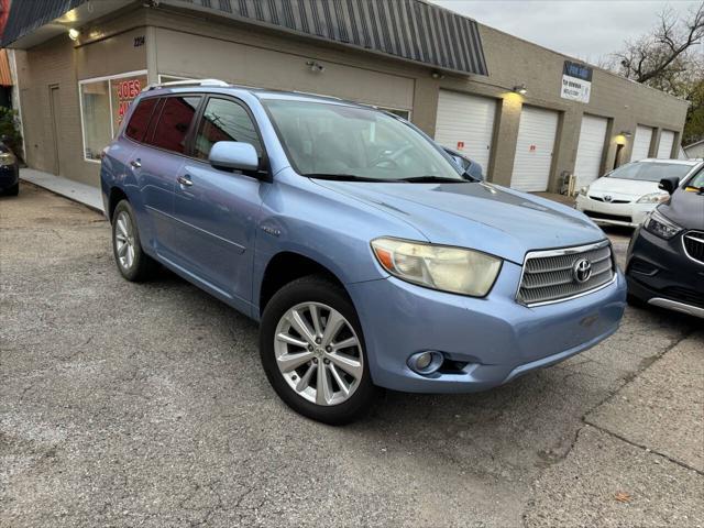 used 2009 Toyota Highlander Hybrid car, priced at $7,900