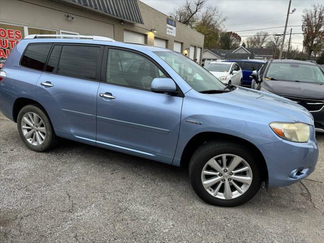 used 2009 Toyota Highlander Hybrid car, priced at $7,900