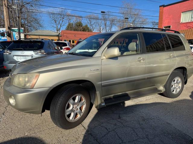 used 2003 Toyota Highlander car, priced at $6,900