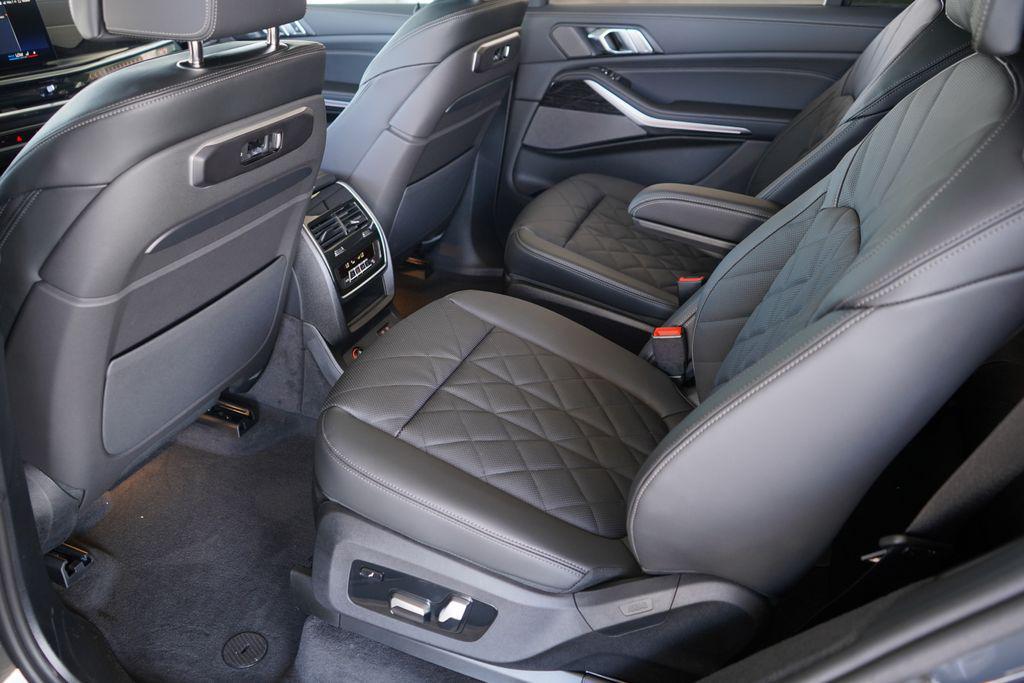 new 2026 BMW X7 car, priced at $98,265