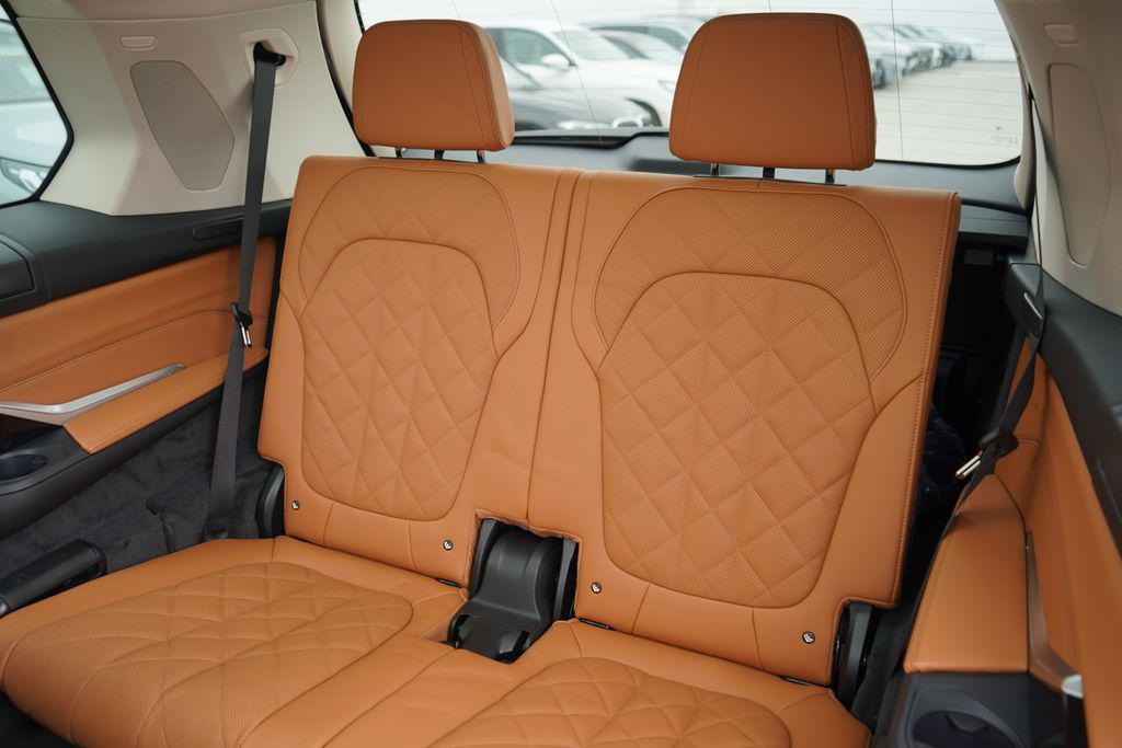 new 2026 BMW X7 car, priced at $96,165