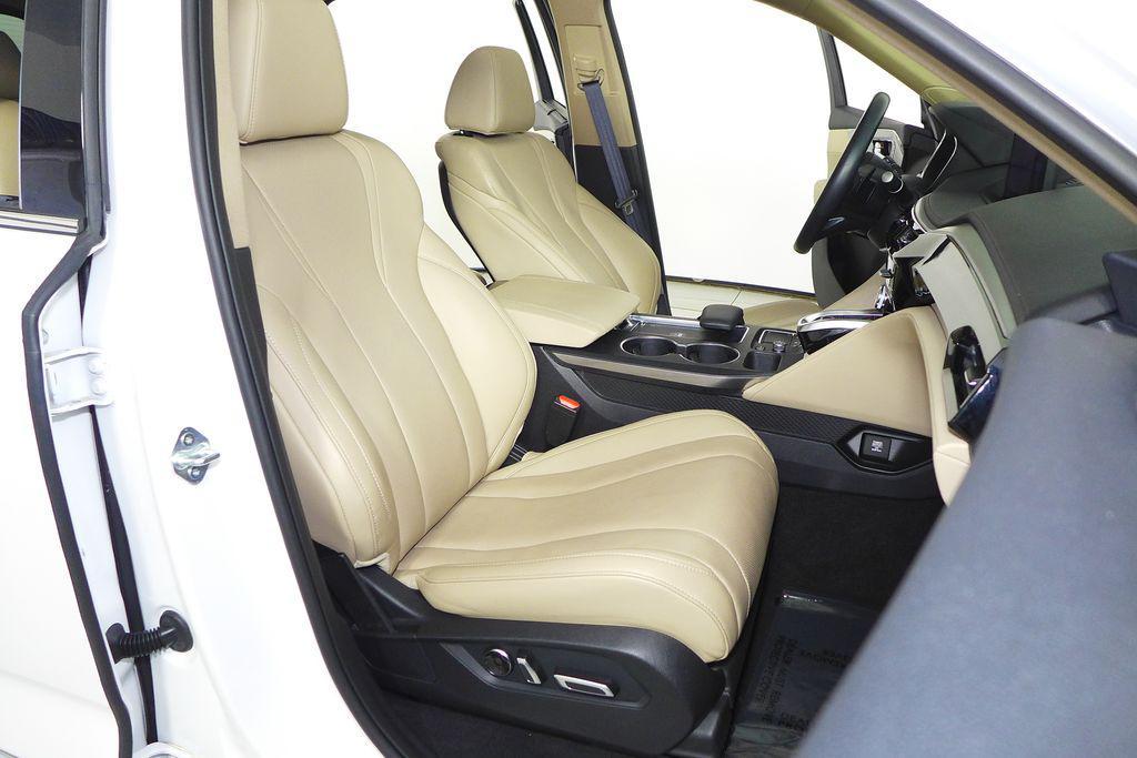 used 2023 Acura MDX car, priced at $37,888
