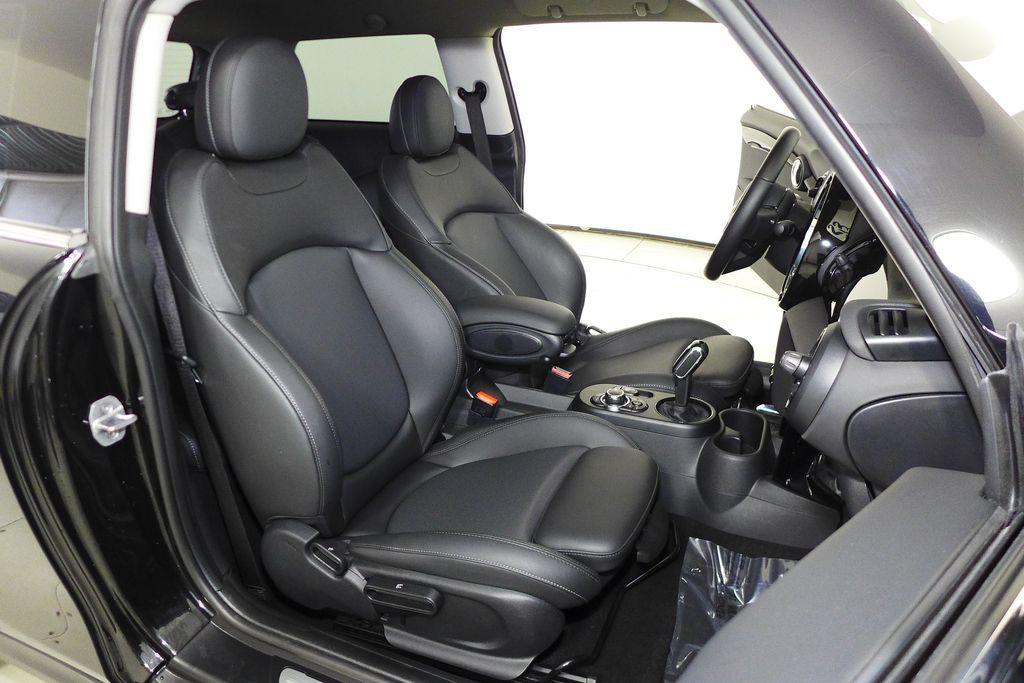 used 2023 MINI Hardtop car, priced at $17,488