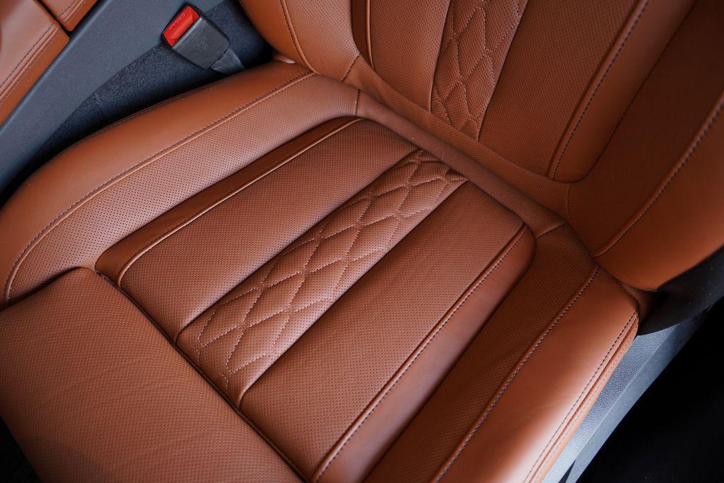 new 2025 BMW X7 car, priced at $117,500