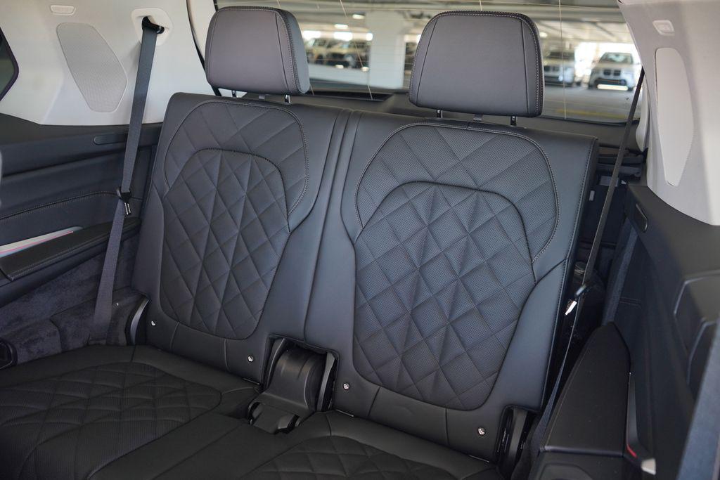 new 2026 BMW X7 car, priced at $89,865