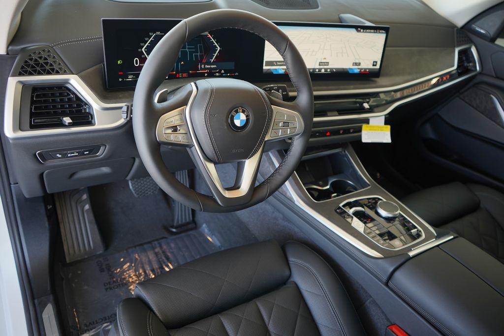 new 2026 BMW X7 car, priced at $89,865