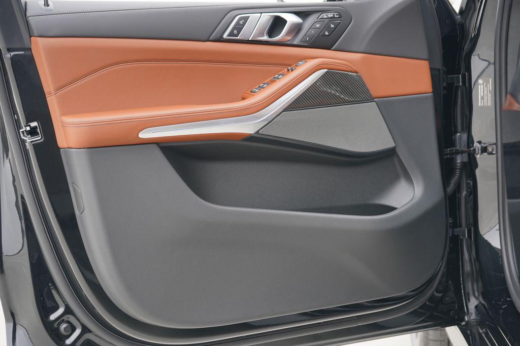 new 2026 BMW X7 car, priced at $123,240