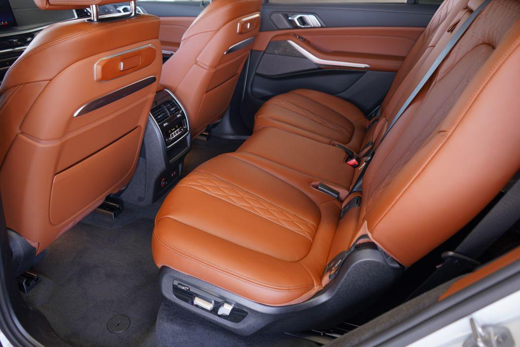 new 2026 BMW X7 car, priced at $119,665