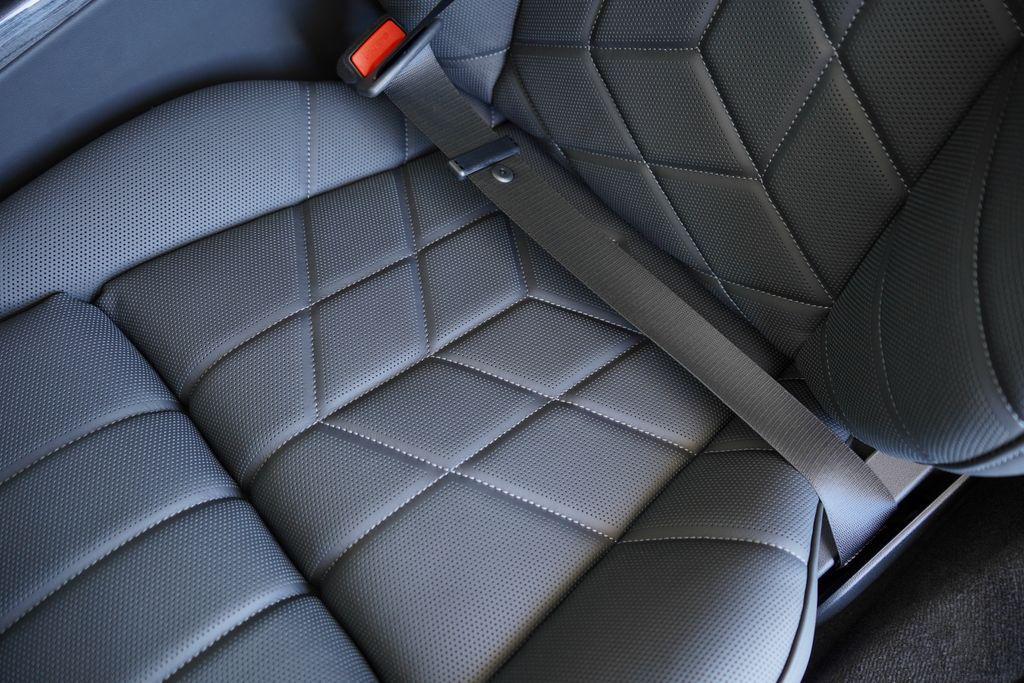 new 2026 BMW i7 car, priced at $116,205