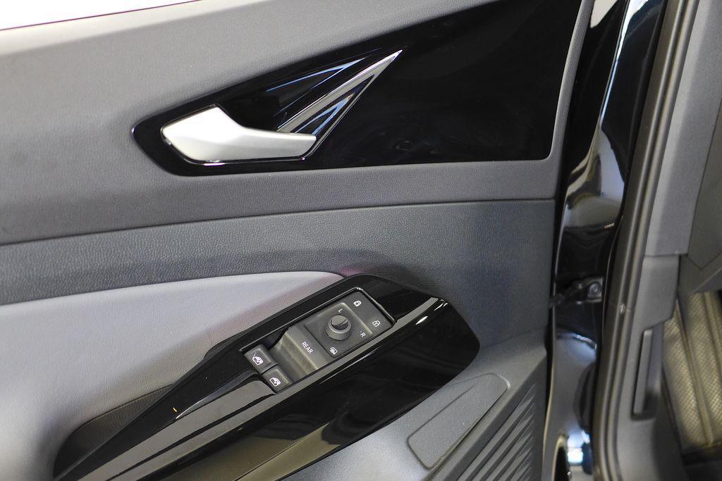 used 2021 Volkswagen ID.4 car, priced at $16,888