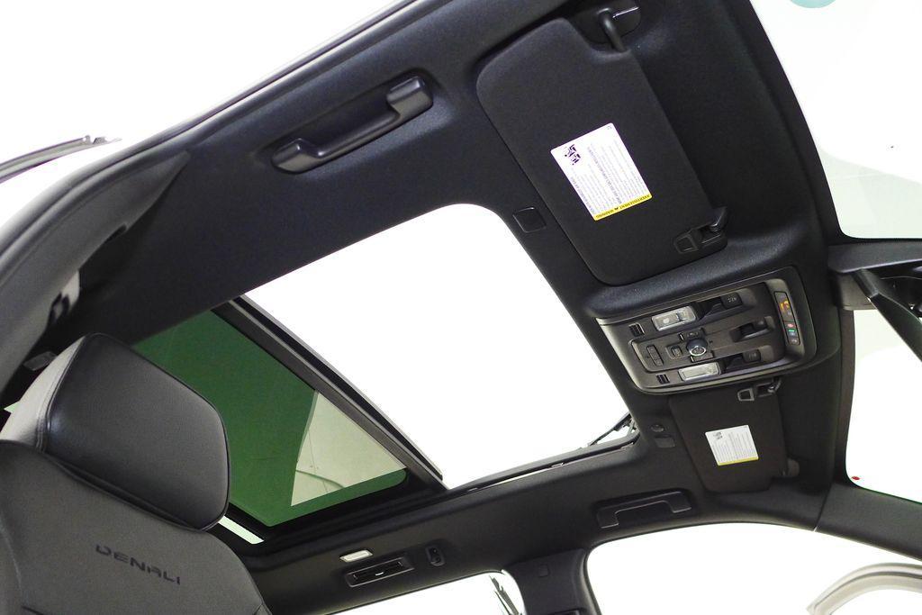 used 2022 GMC Yukon XL car, priced at $54,888