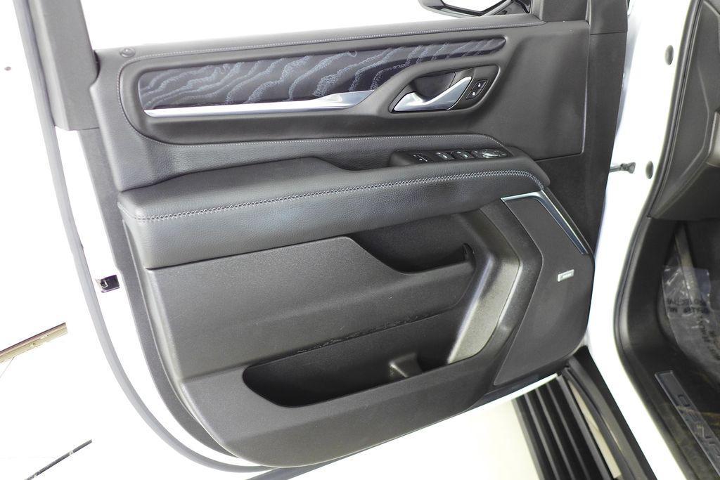used 2022 GMC Yukon XL car, priced at $54,888
