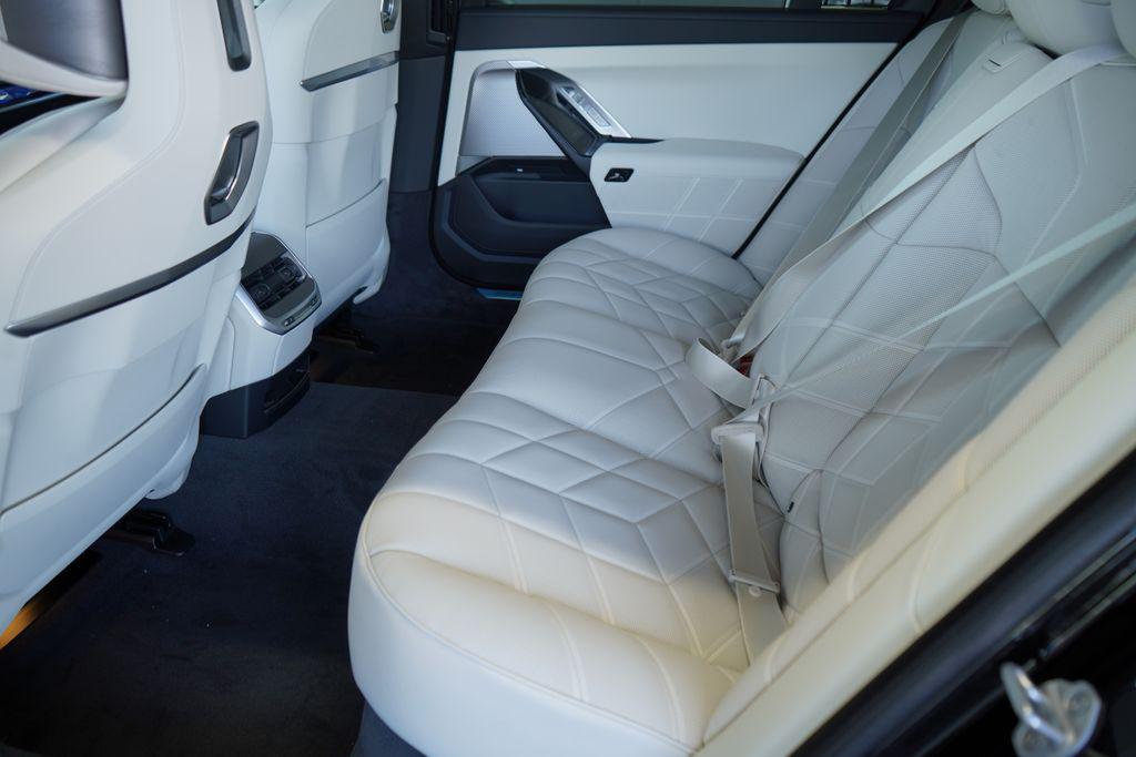 new 2025 BMW 760 car, priced at $129,625