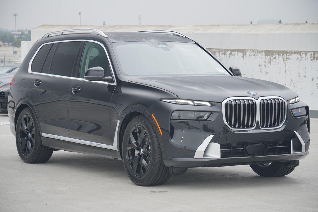 new 2026 BMW X7 car, priced at $88,265