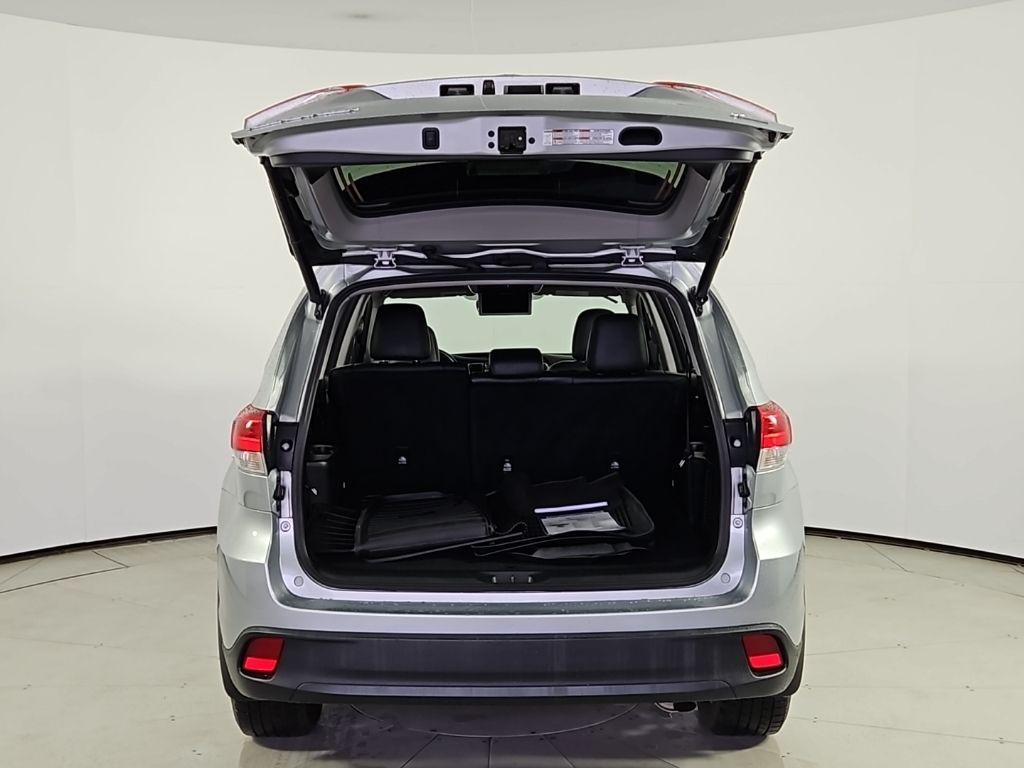 used 2017 Toyota Highlander car, priced at $20,888