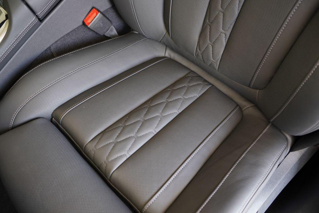 new 2025 BMW X7 car, priced at $121,760