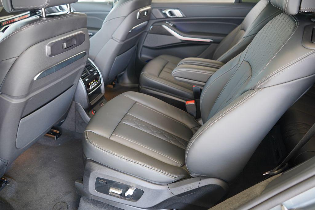 new 2025 BMW X7 car, priced at $117,500