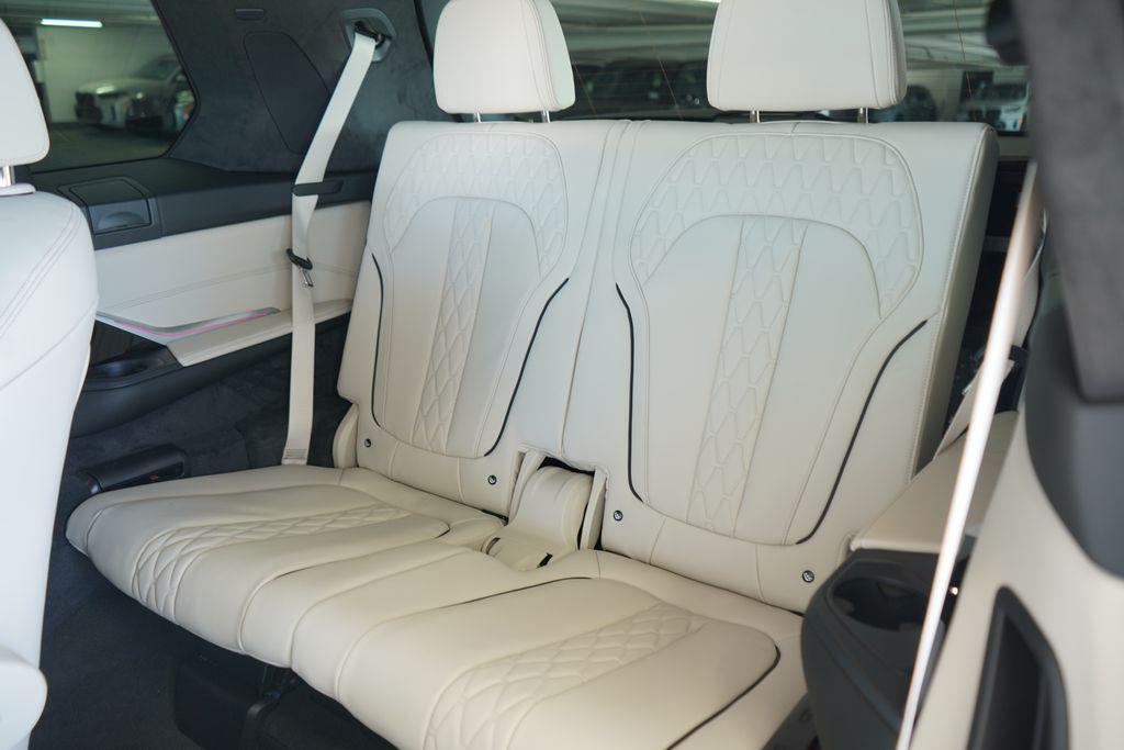 new 2026 BMW X7 car, priced at $127,375