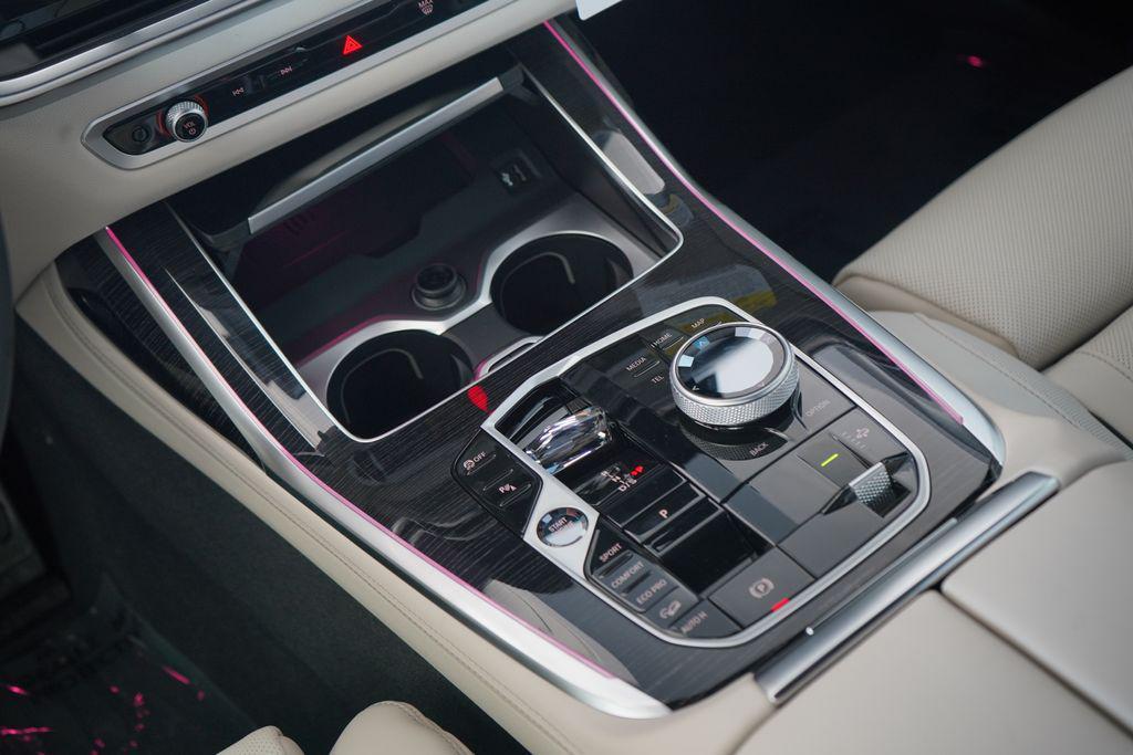 new 2026 BMW X7 car, priced at $127,375