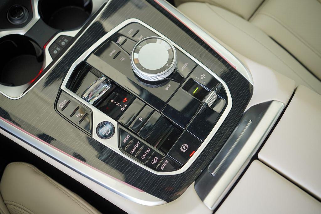 new 2026 BMW X7 car, priced at $122,765