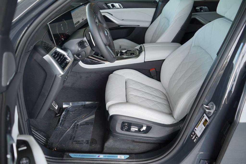 new 2026 BMW X7 car, priced at $99,015