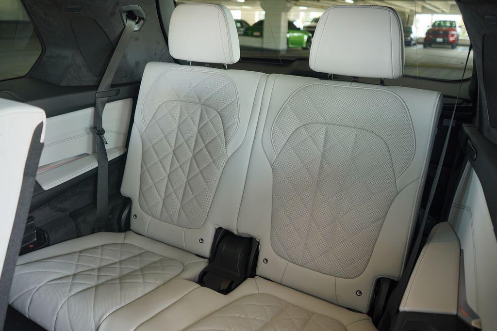 new 2026 BMW X7 car, priced at $99,015