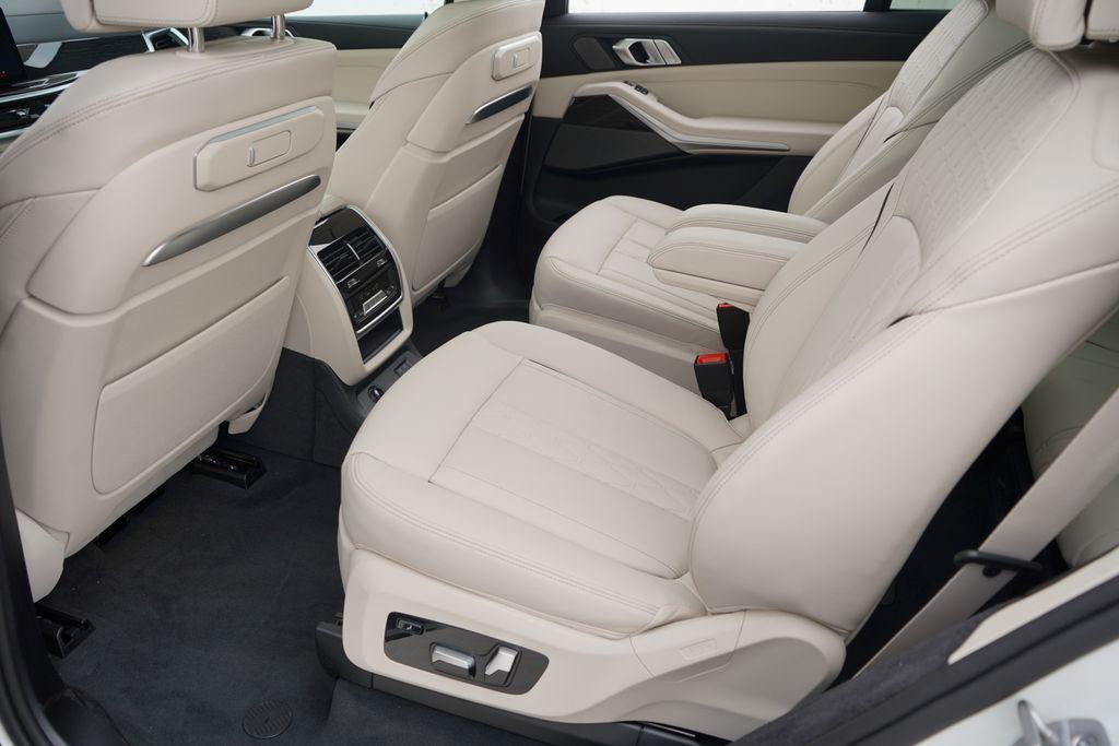 new 2026 BMW X7 car, priced at $121,715