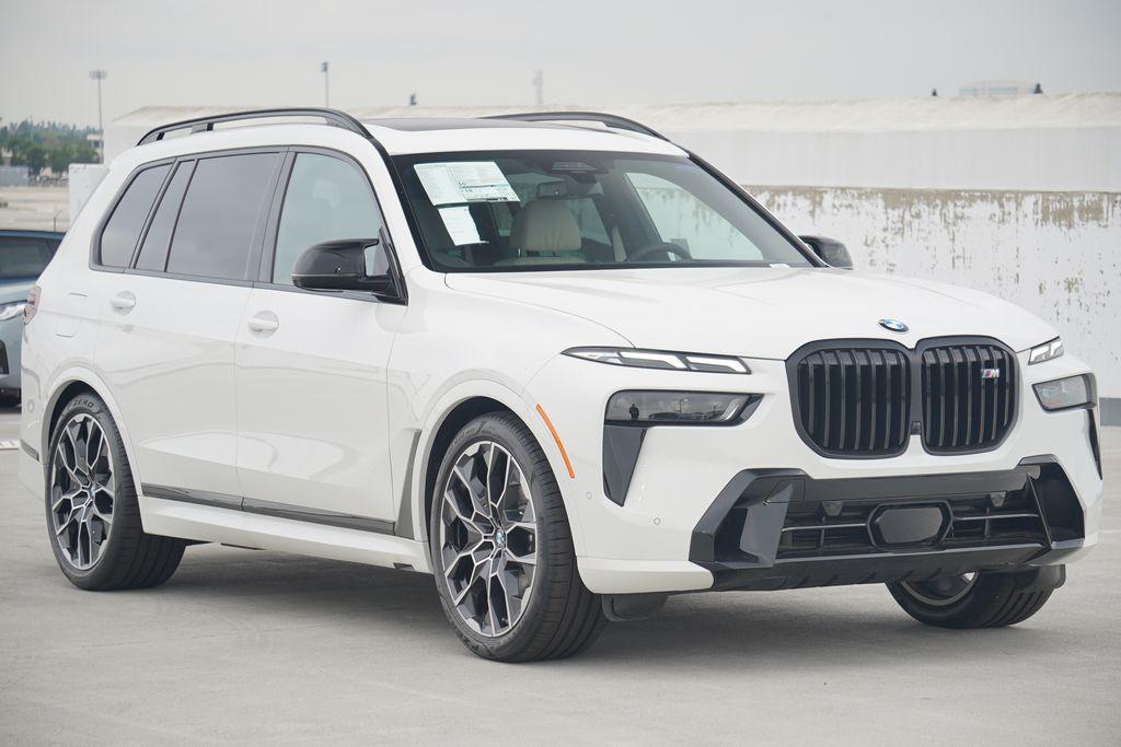 new 2026 BMW X7 car, priced at $121,715