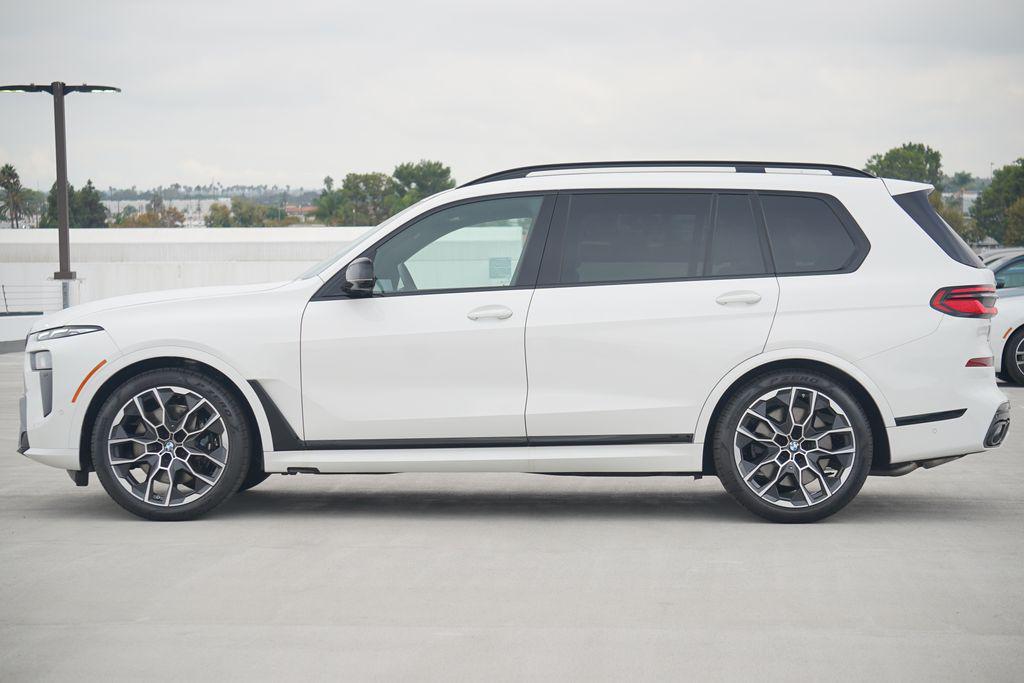 new 2026 BMW X7 car, priced at $121,715