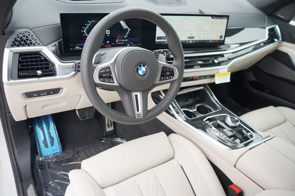new 2026 BMW X7 car, priced at $121,715