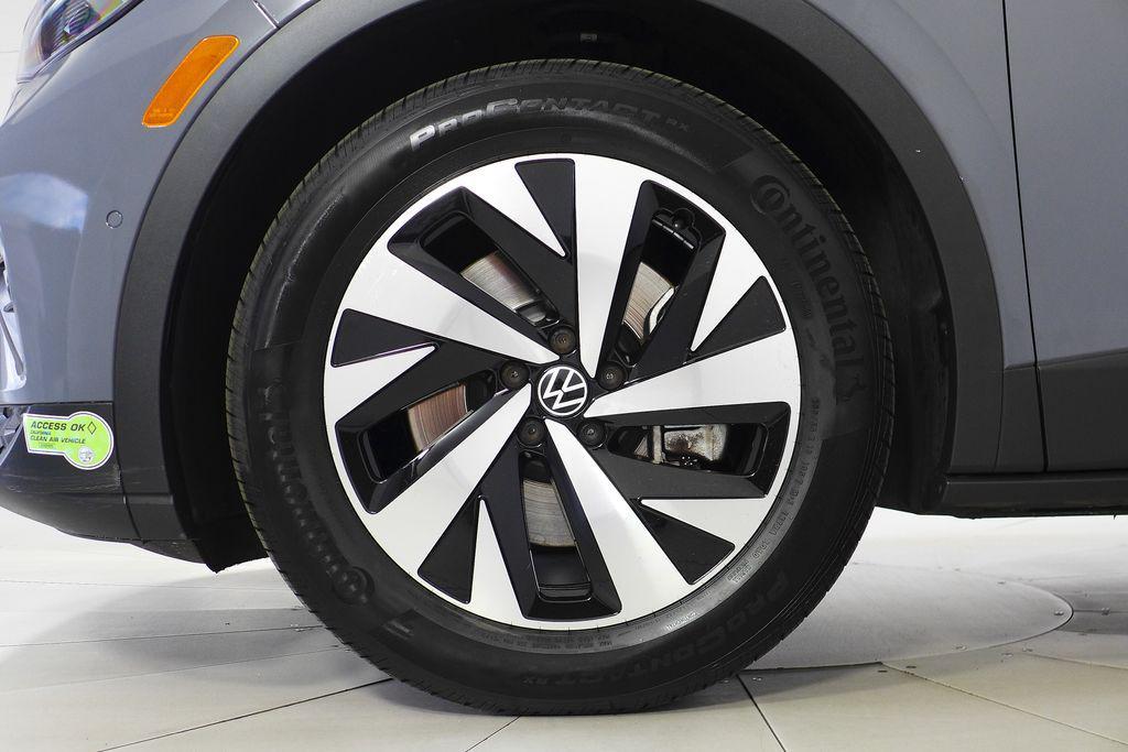 used 2023 Volkswagen ID.4 car, priced at $17,888