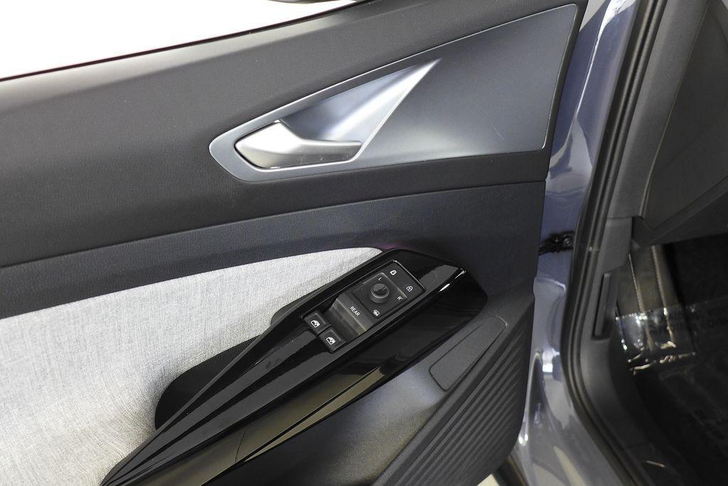 used 2023 Volkswagen ID.4 car, priced at $17,888