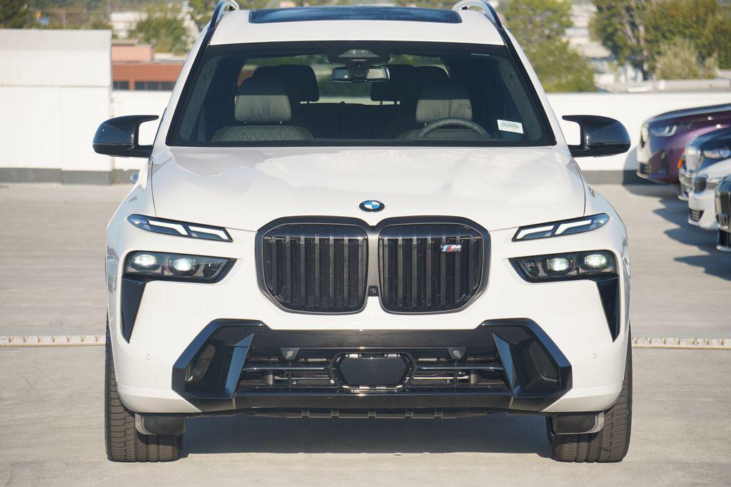 new 2026 BMW X7 car, priced at $118,640