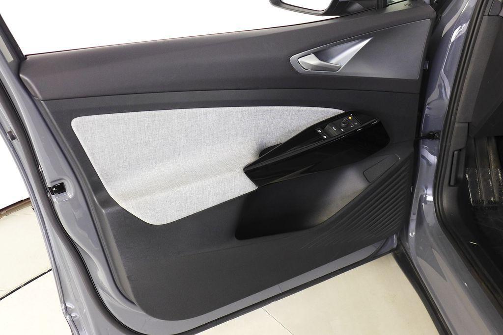 used 2023 Volkswagen ID.4 car, priced at $17,888
