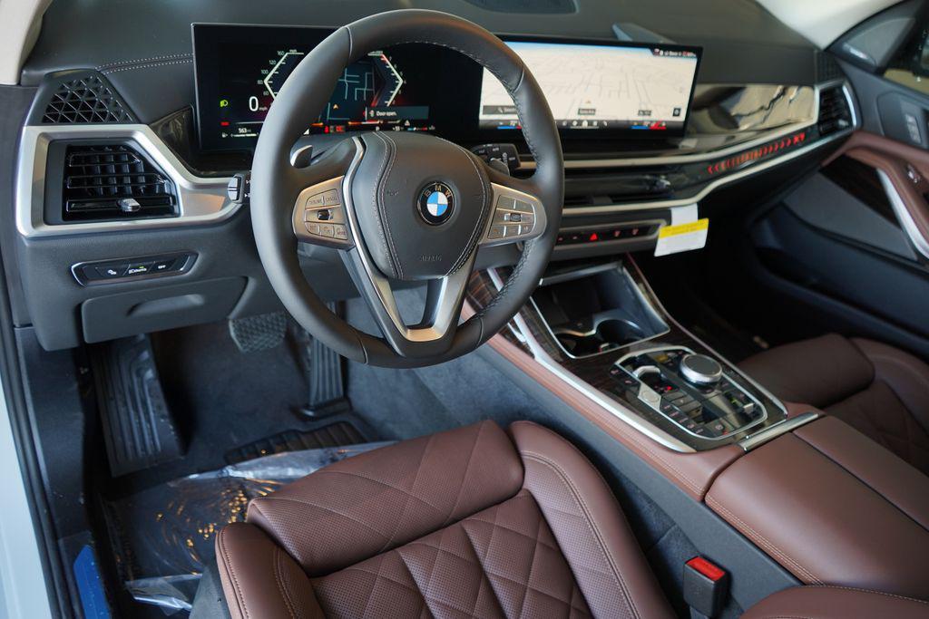 new 2026 BMW X7 car, priced at $89,915