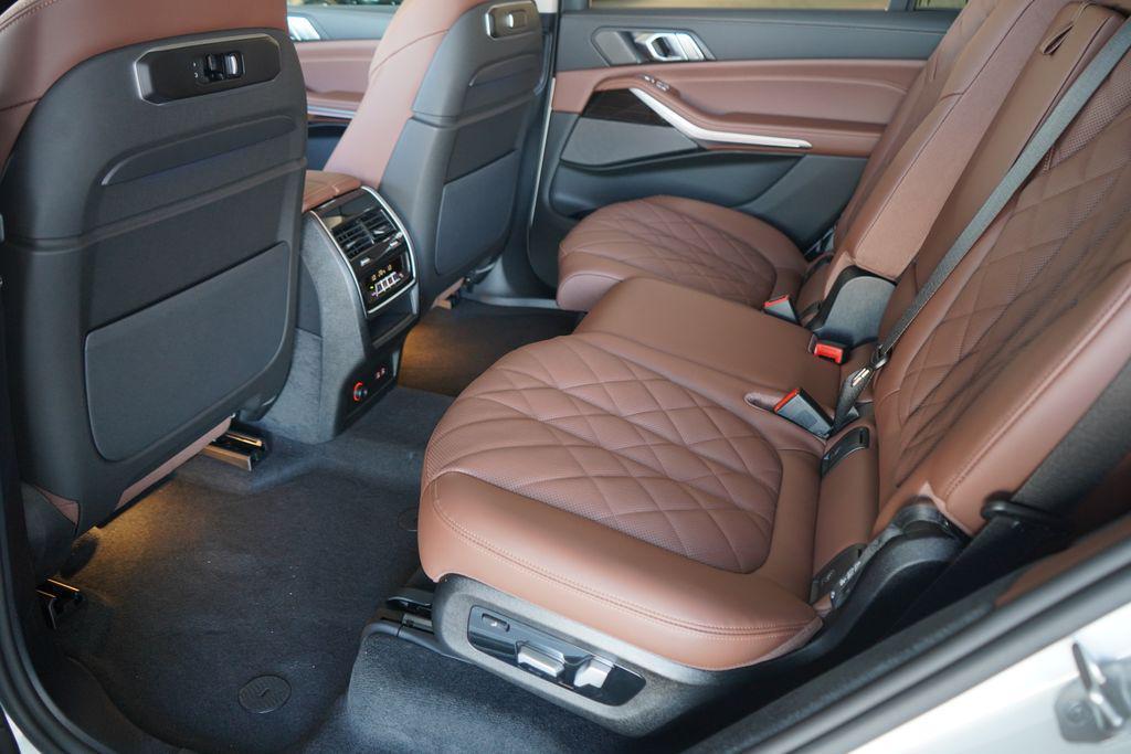 new 2026 BMW X7 car, priced at $89,915
