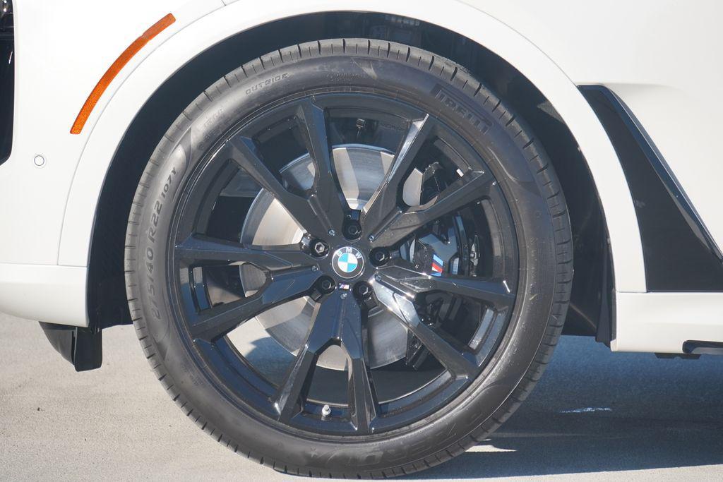 new 2026 BMW X7 car, priced at $101,115