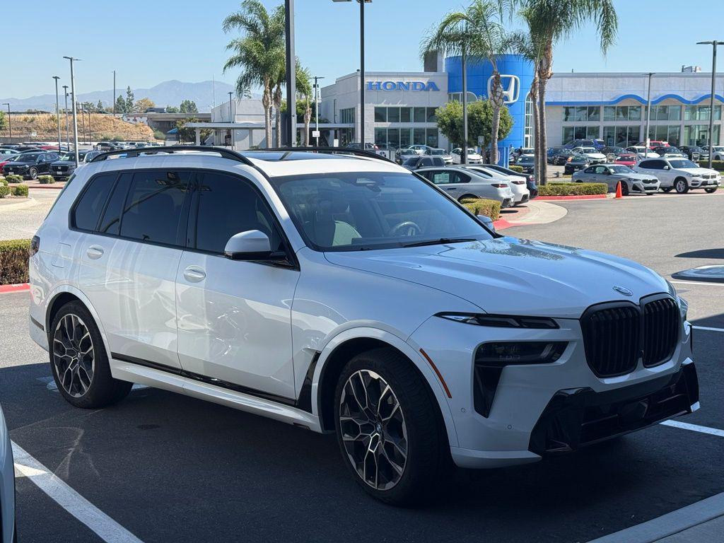 used 2023 BMW X7 car