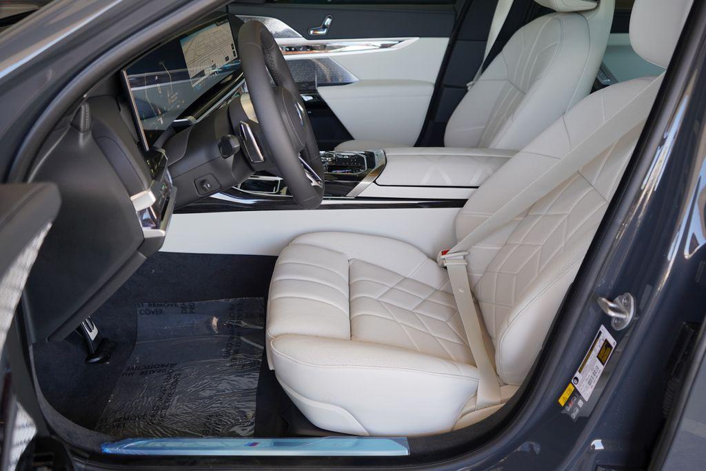 new 2026 BMW i7 car, priced at $123,280