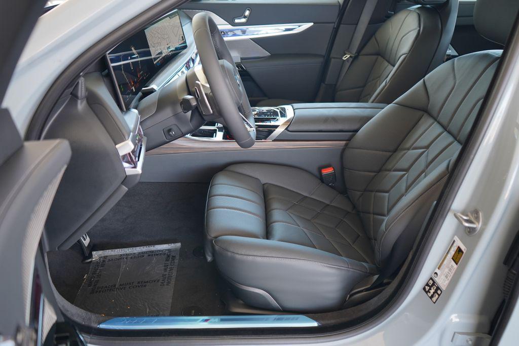 new 2025 BMW 760 car, priced at $127,505