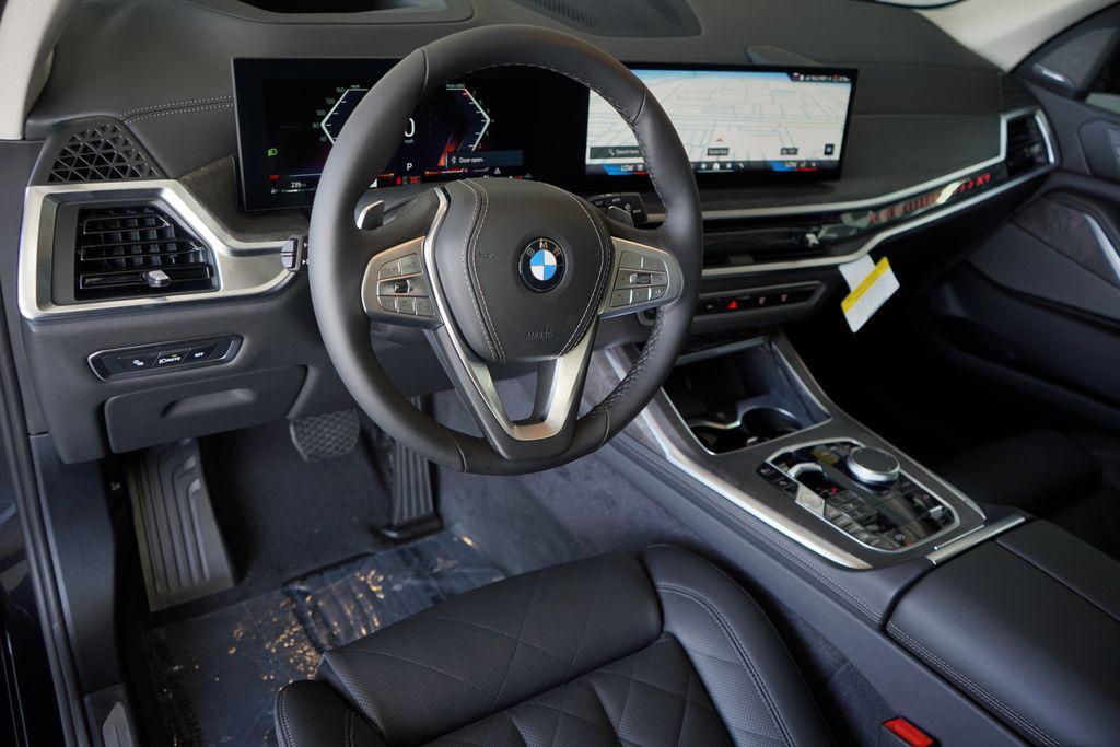 new 2026 BMW X7 car, priced at $89,915